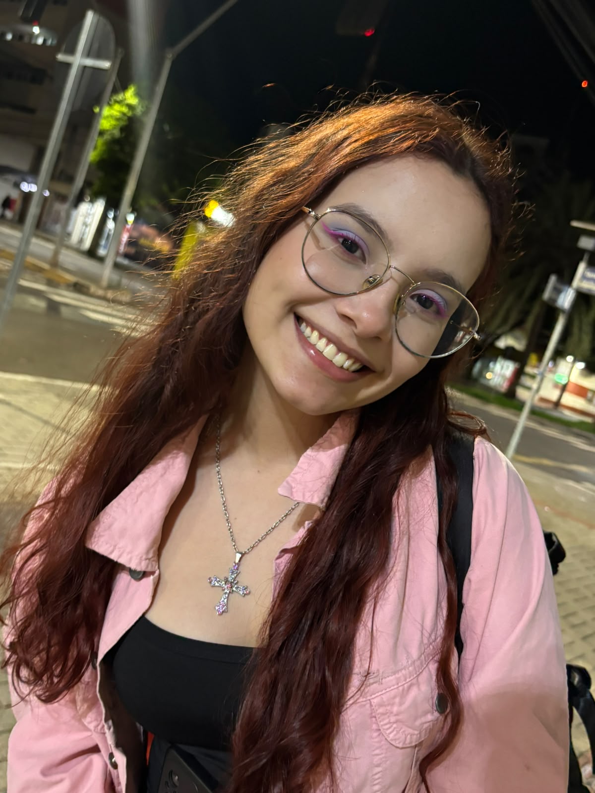 Minha flor sorrindo à noite